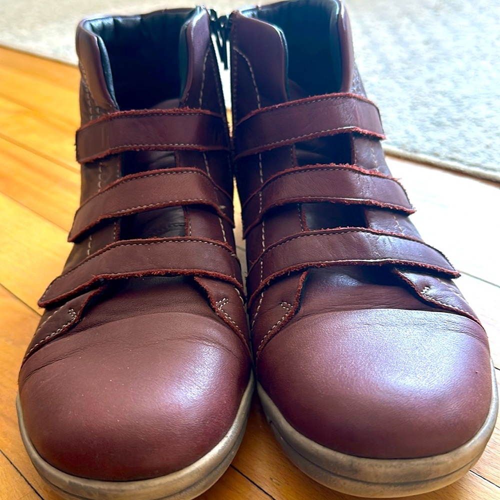 Cloud women’s leather high tops.